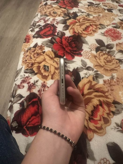 Vând iphone 11 în stare foarte bună de functionare