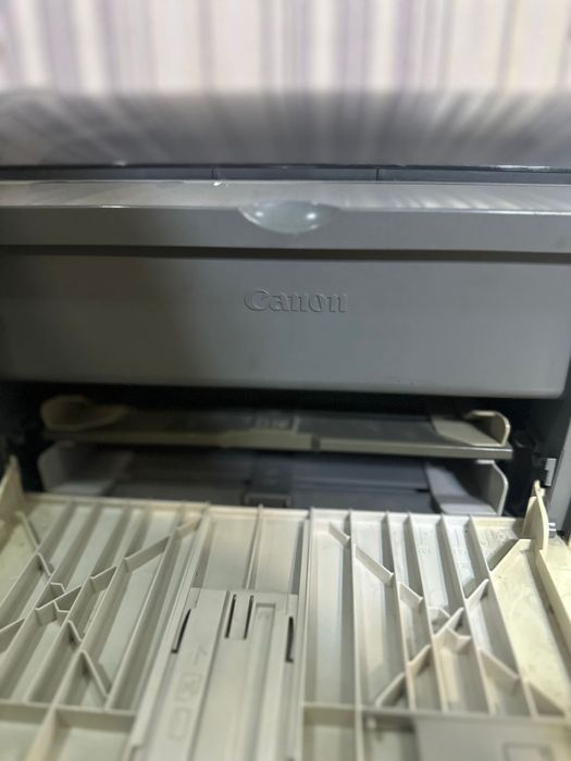 Продам принтер лазерный