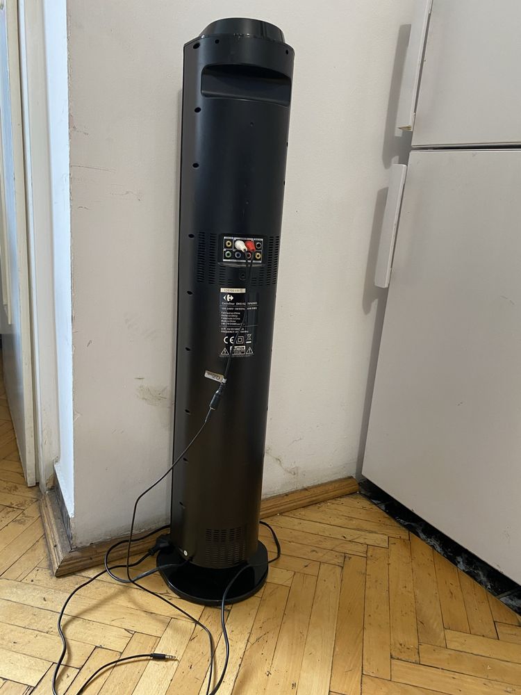 Boxa (detaliile sunt in cea de-a doua poza, nu cunosc mai multe)