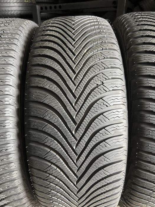 4 anvelope de iarna 215/55/17 Michelin 7.5 mm!