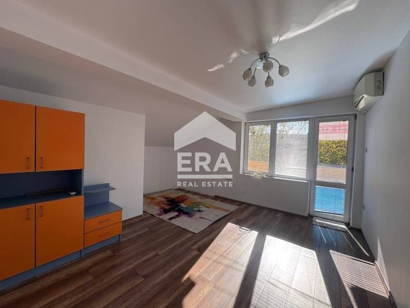 Продава се Тристаен апартамент в Варна, Аспарухово - 105 кв.м за 2000 €/кв.м - Снимка #8