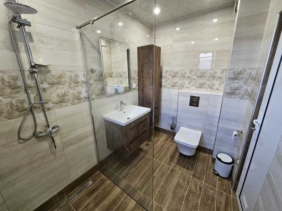 Продава се Тристаен апартамент в Пловдив, Христо Смирненски - 90 кв.м за 1077 €/кв.м - Снимка #1