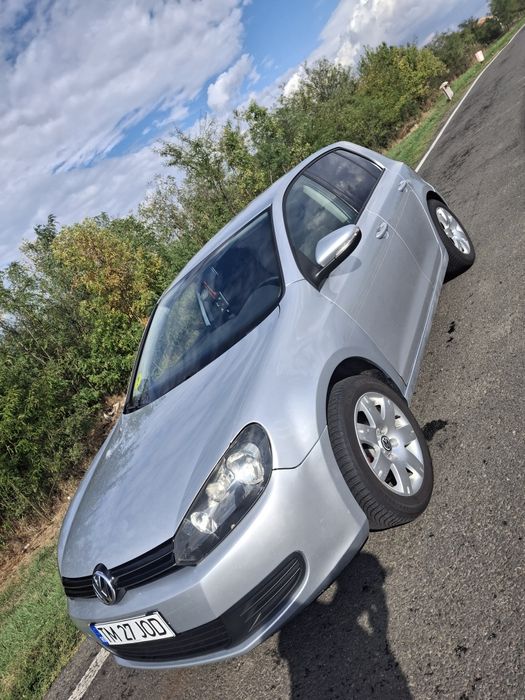 Vând   golf     6
