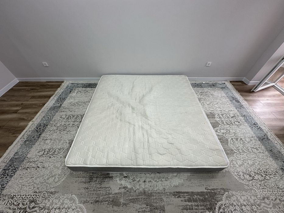 Продам Матрас 2 на 2