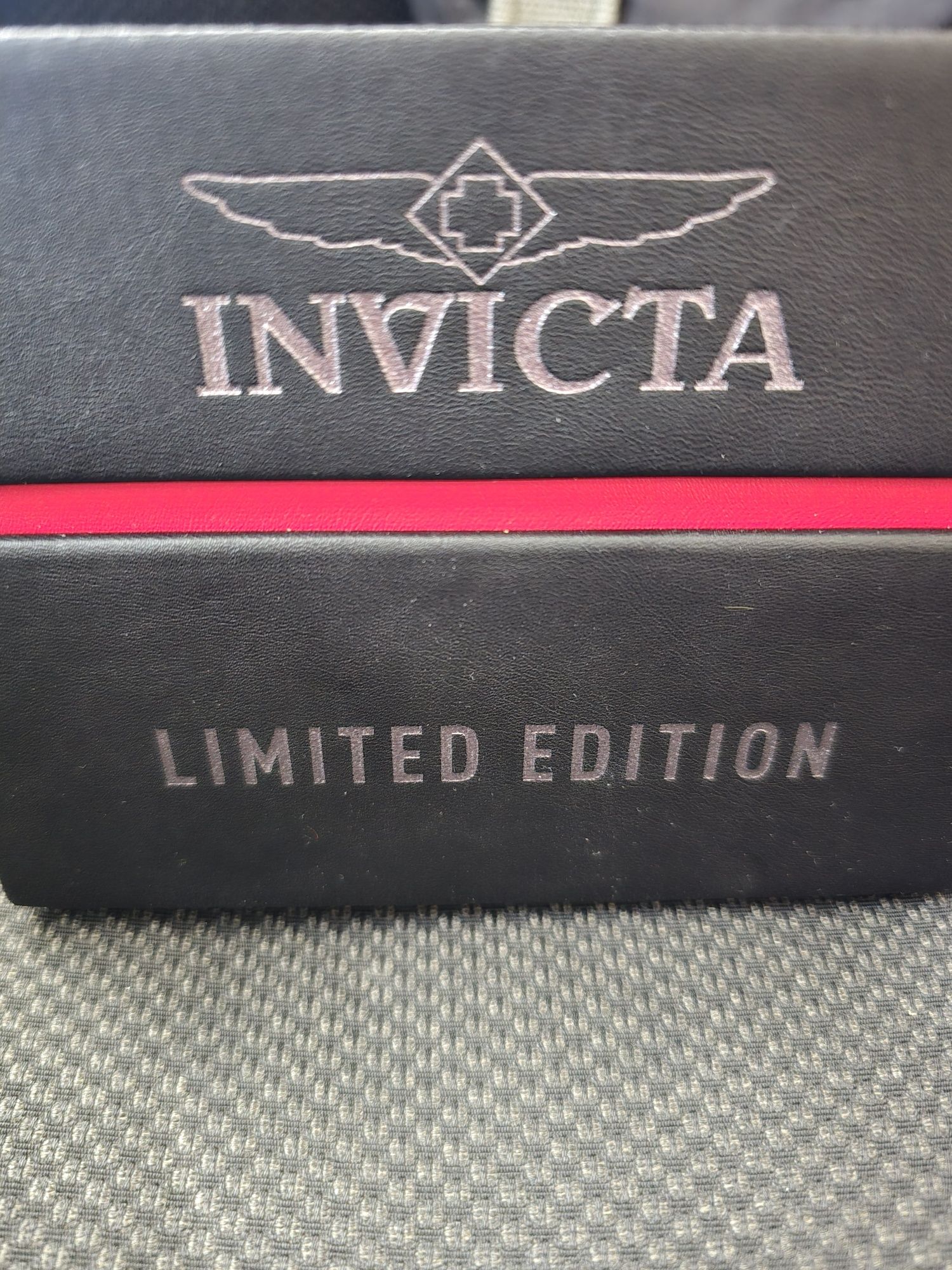 Часовник Invicta Marvel
