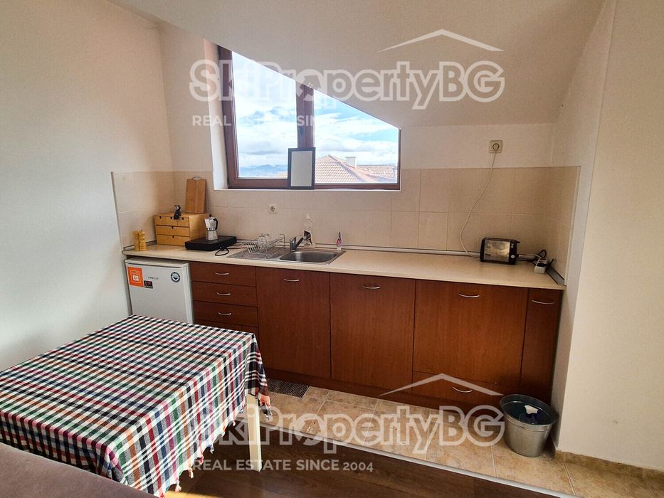Двустаен апартамент с камина, с паркомясто и без такса поддръжка!