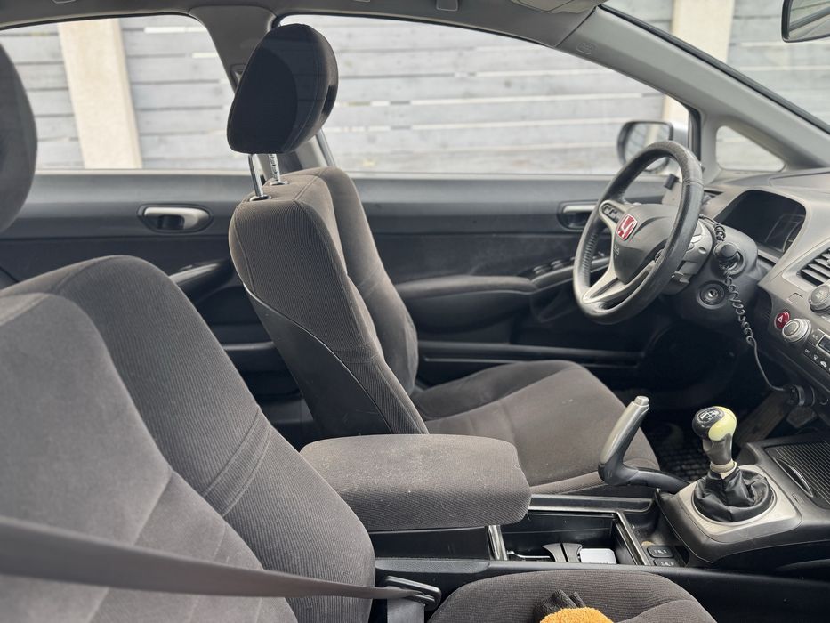 *Vandut!Honda Civic 4DR 1.8 VTEC Benzina 140 hp