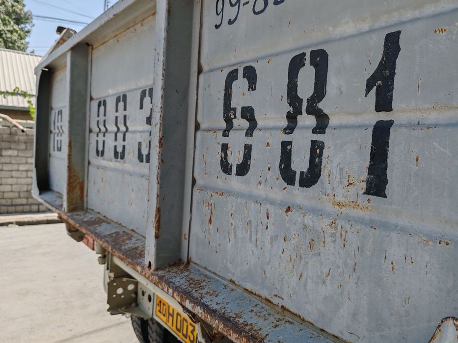 Zil Sotiladi 1992 Yil