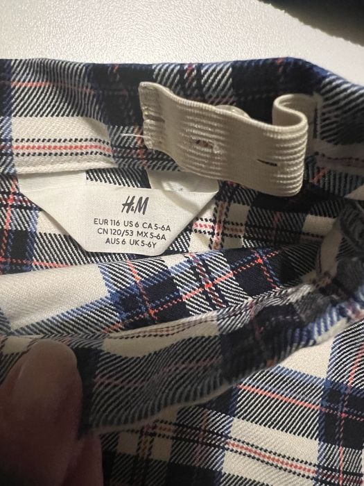 Set fustita cu vestuta tricotata