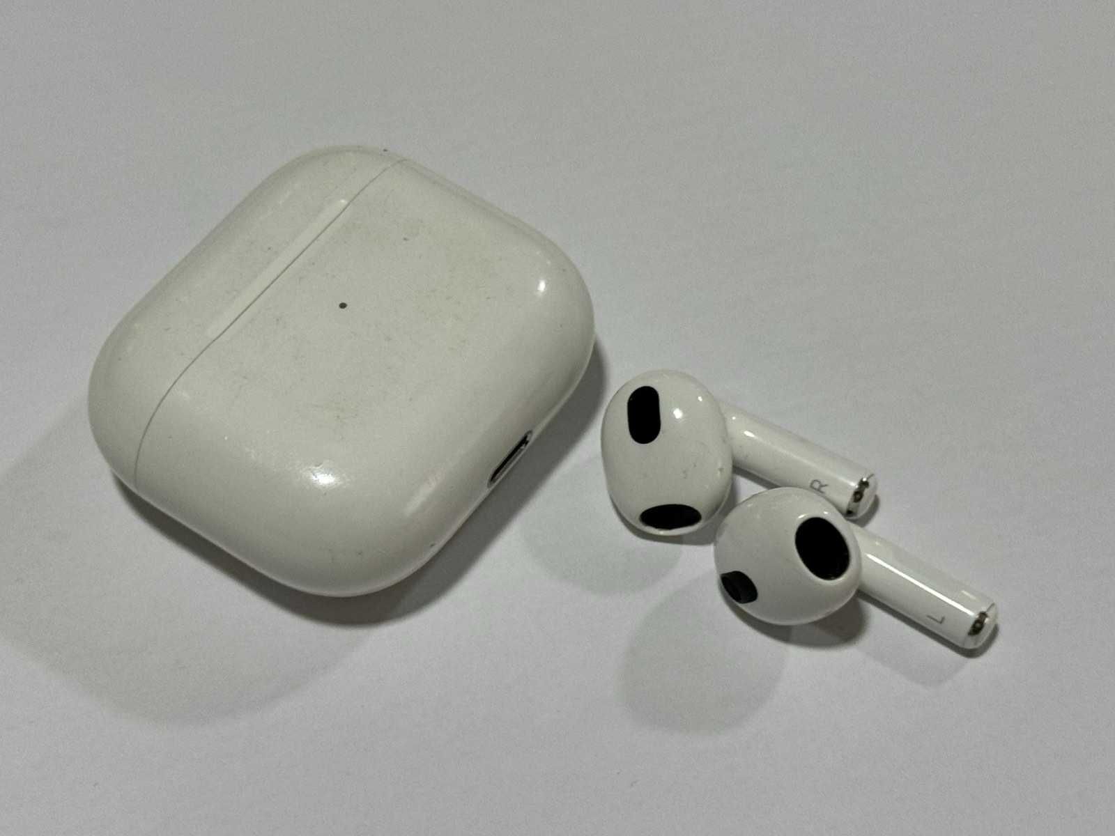 Apple AirPods 3rd Generation