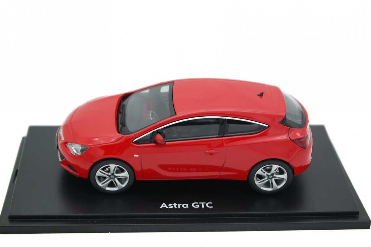 Macheta Opel Astra GTC Motorart 1:43