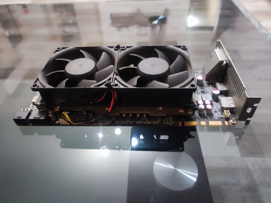 Видеокарта GTX 1070 - 8GB