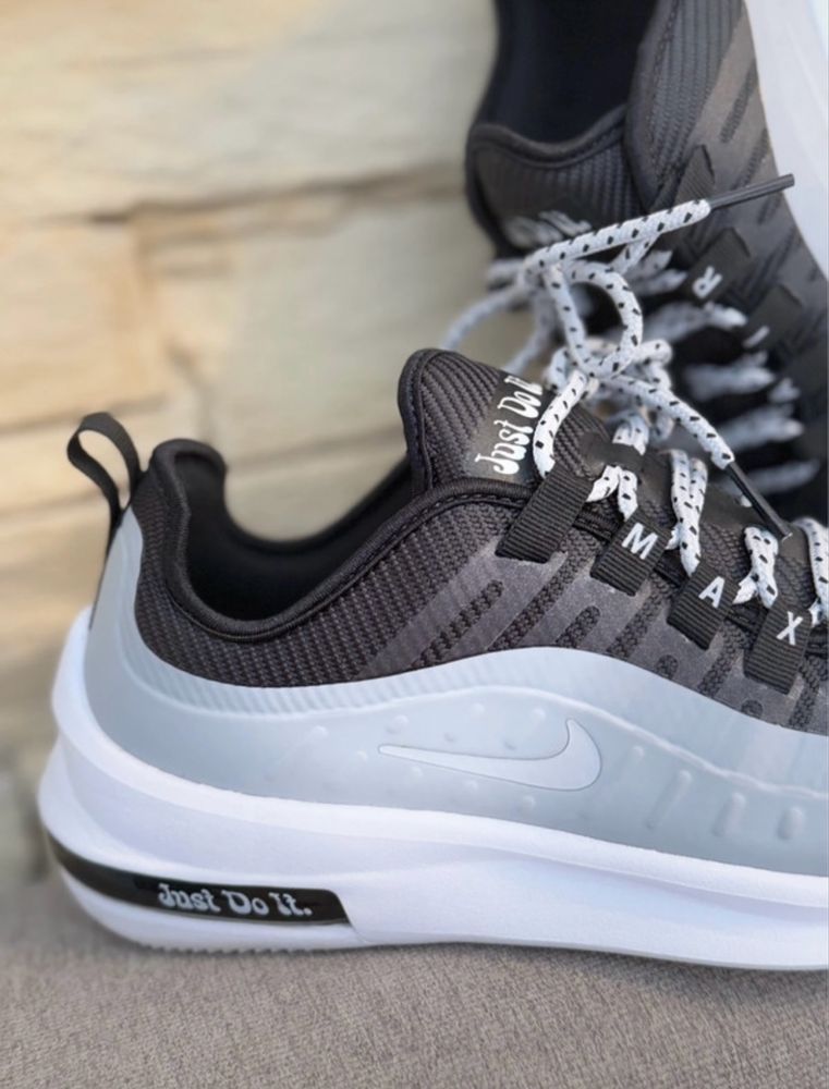Adidași Nike femei