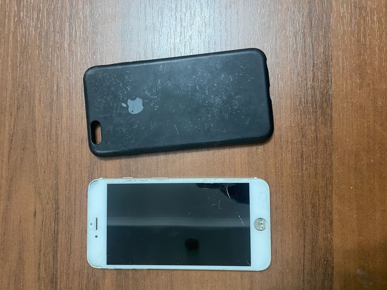 iPhone 6        .