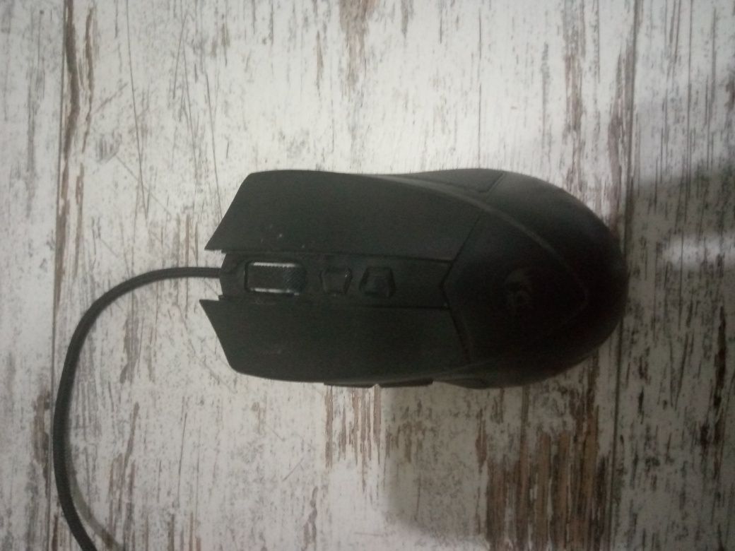 продам игровую мышь, клавиатуру и коврик