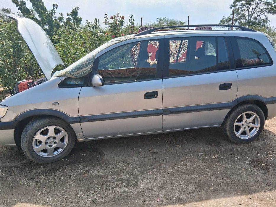 Opel zafira în stare funcționabilă