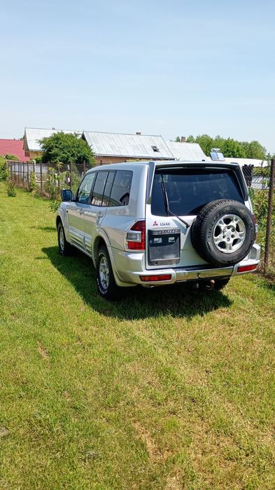 Vând Mitsubishi Pajero 3.2