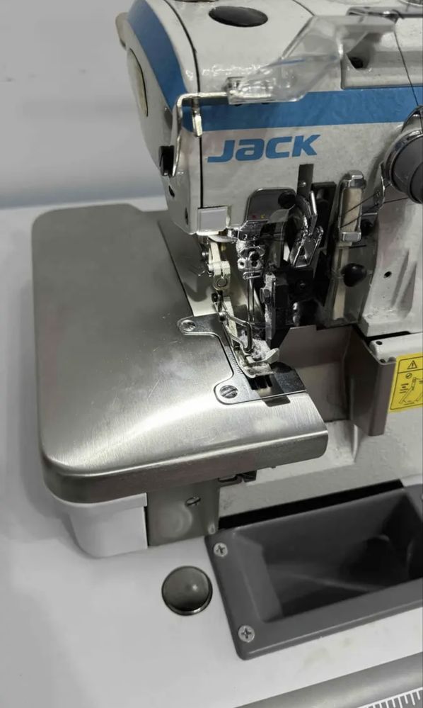 Оверлок JACK e4s