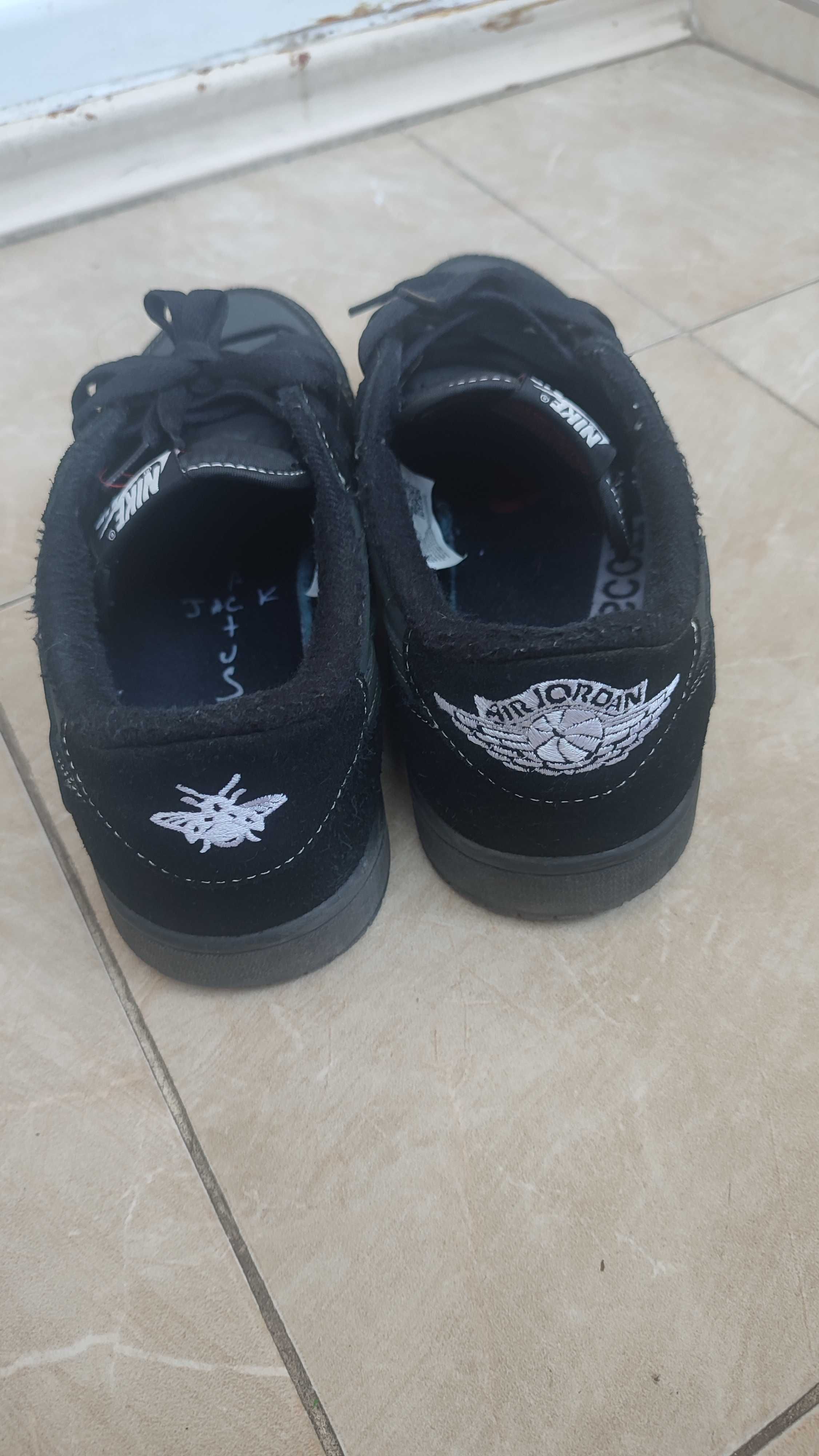 Маратонки Jordan 1 Travis Scott Black Phantom