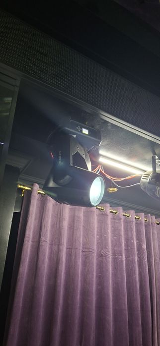 Svetomuzika Golova "beam 275" 4ta + dmx