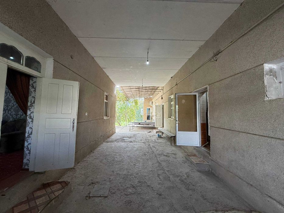 TAYYOR 8 SOTIQLI hovli sotiladi