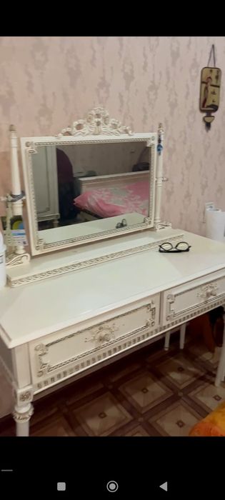 Продается мебель для спальни.