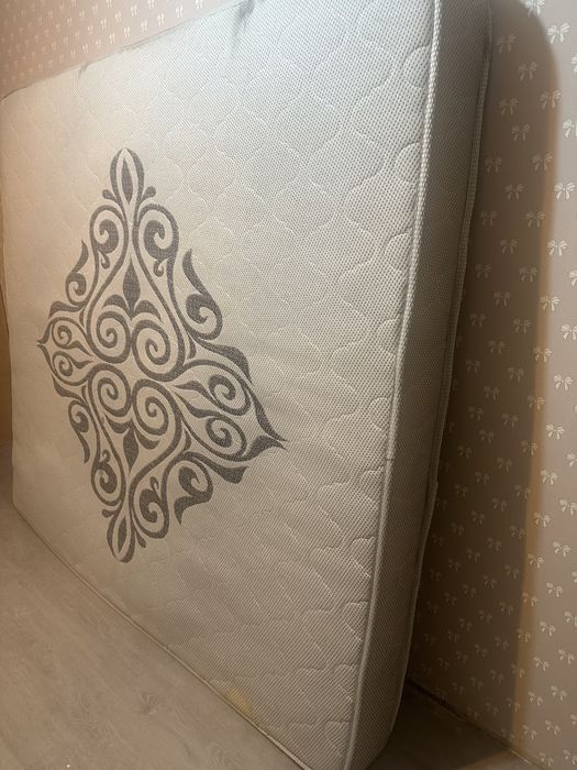 Матрас 180/2 качественный плотный не мягкий