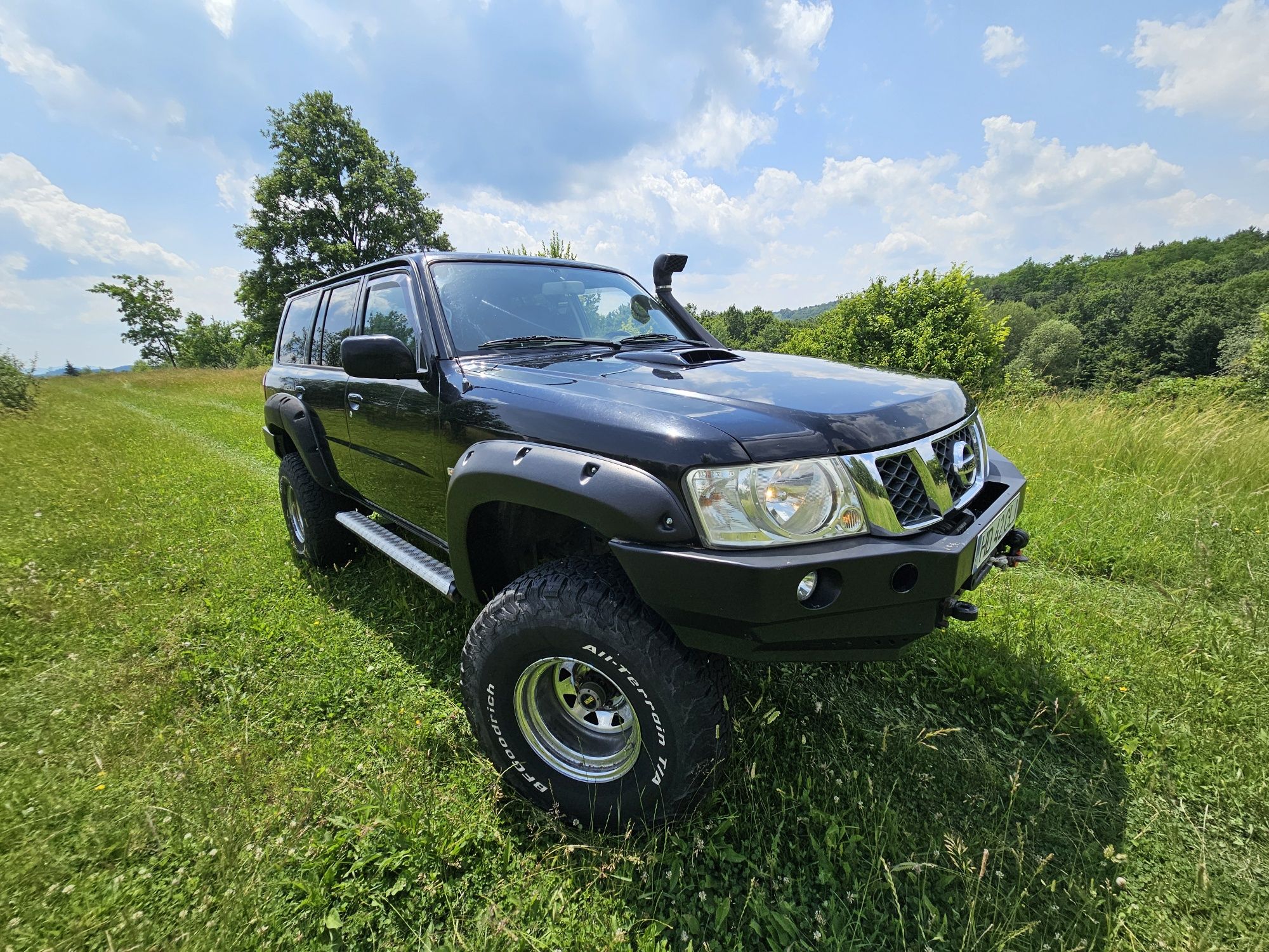 Vând/Variante  Nissan Patrol y61 GU4 2006 4.2 DIESEL TURBO