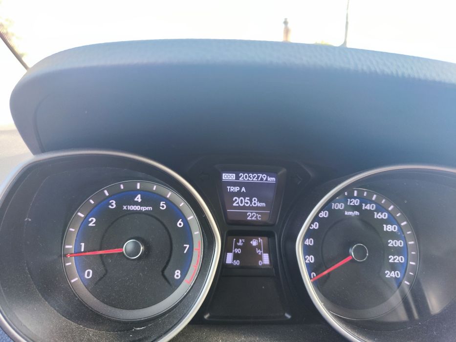 Vând Hyundai i30