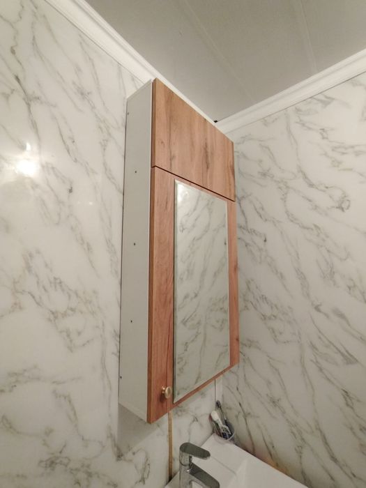 Ванную комнату новая с зеркалом