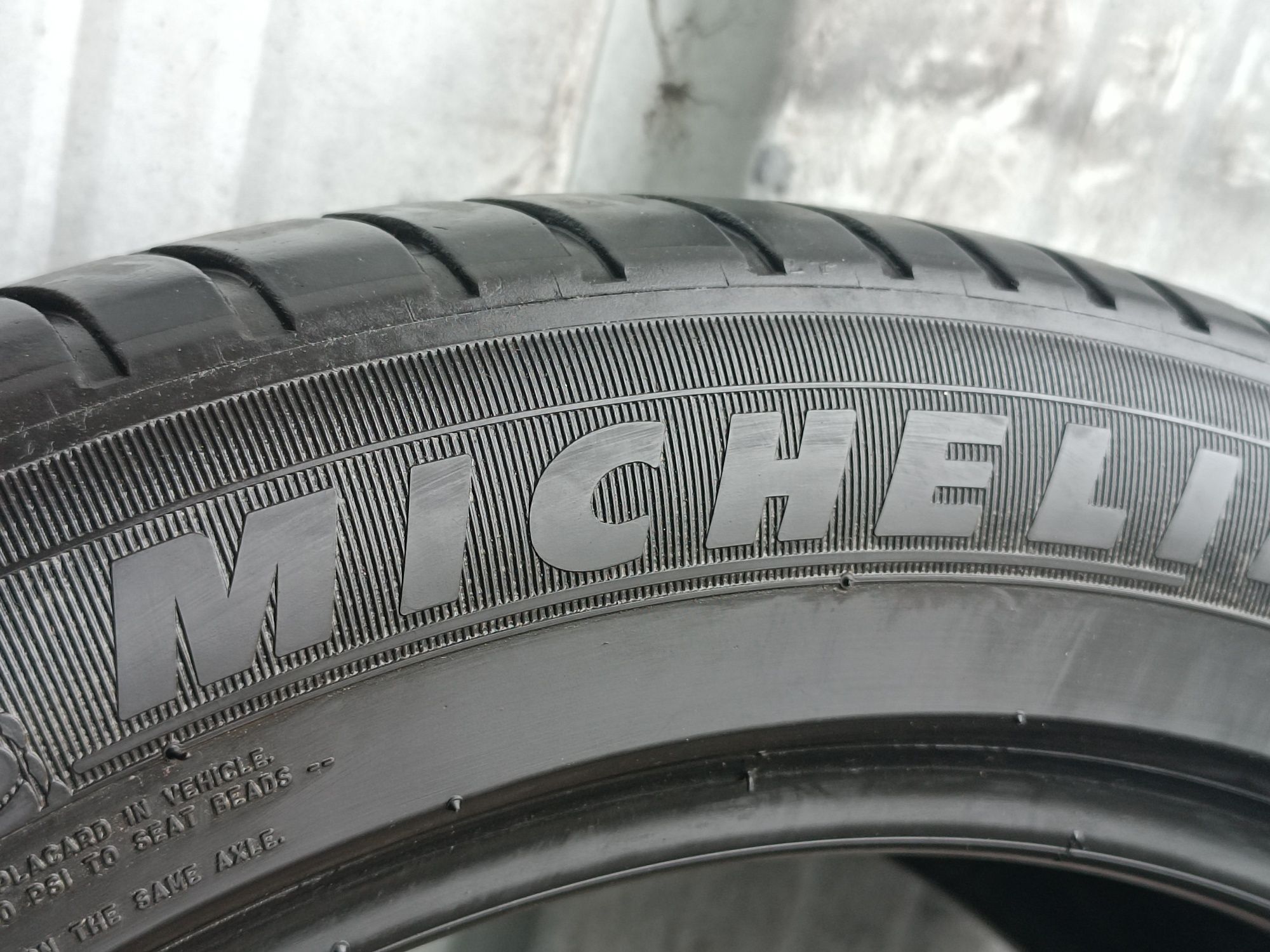 245/45/18 Michelin