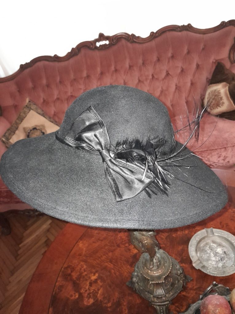 Pălărie de epoca '30