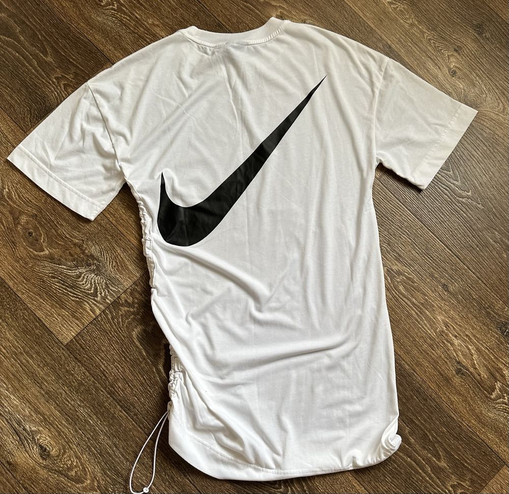 Ветровка/Туника Nike