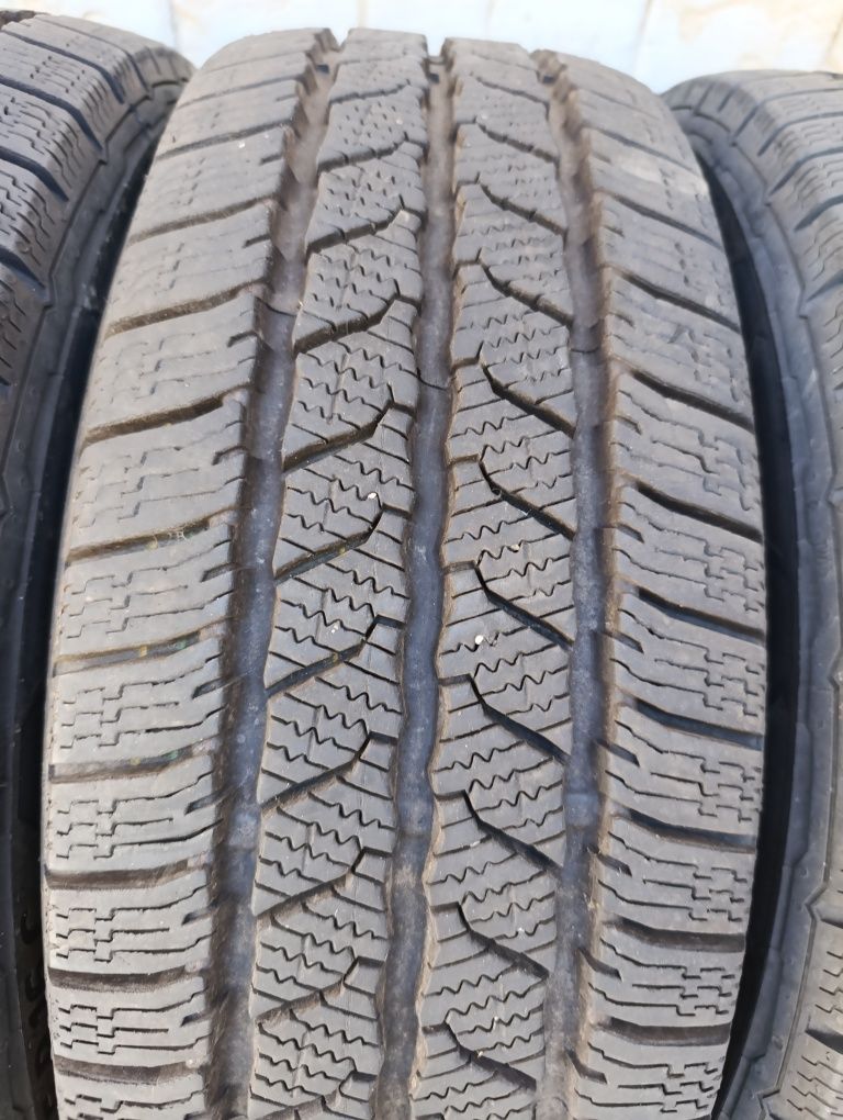 Зимни гуми Continental 205/65/16/C 9мм.