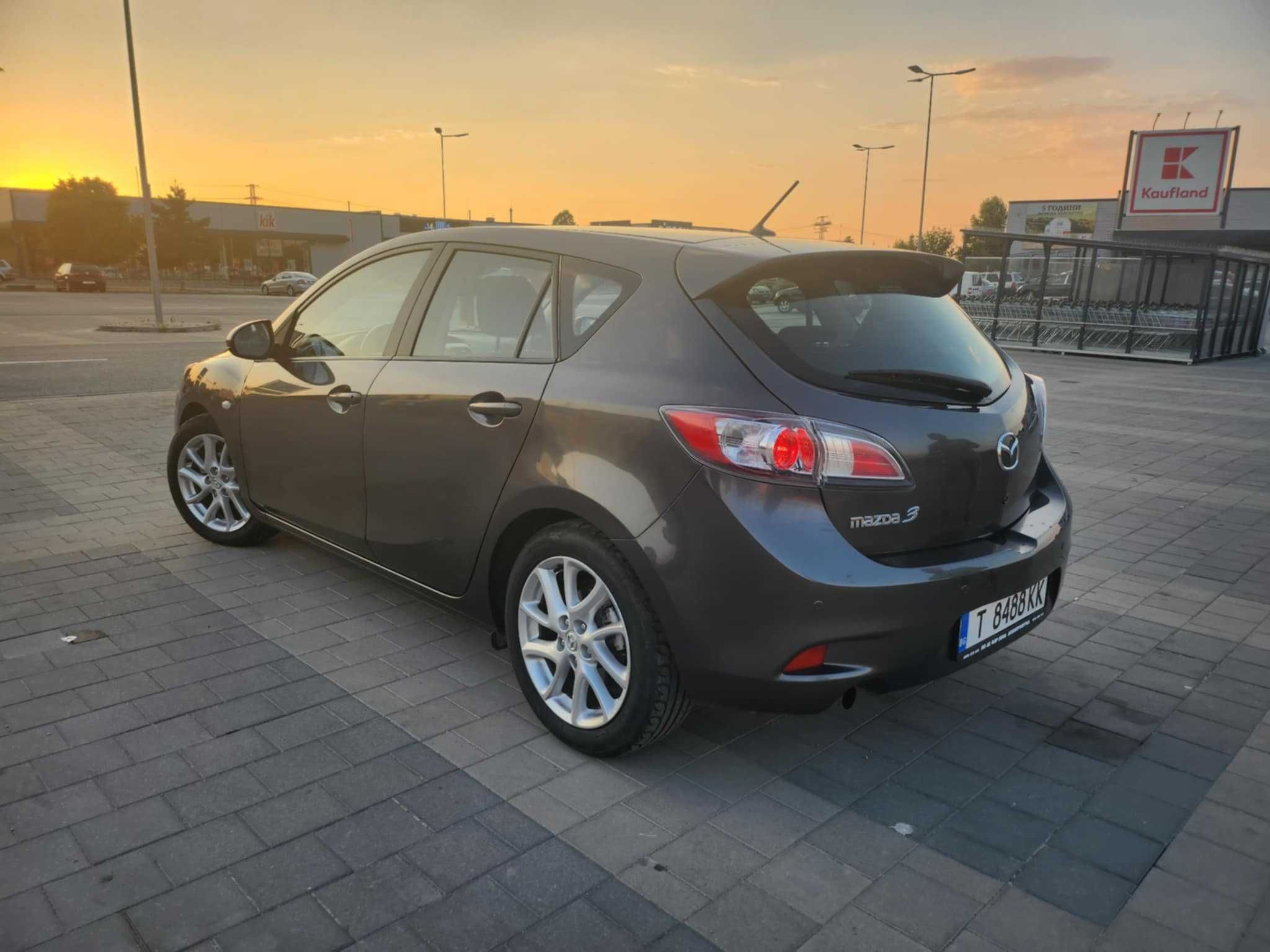 Mazda 3 1.6 добро състояние