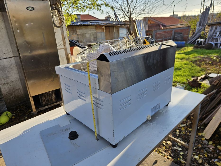 Фритюрник на Газ 2х5 литра Нови Цена 450лв.