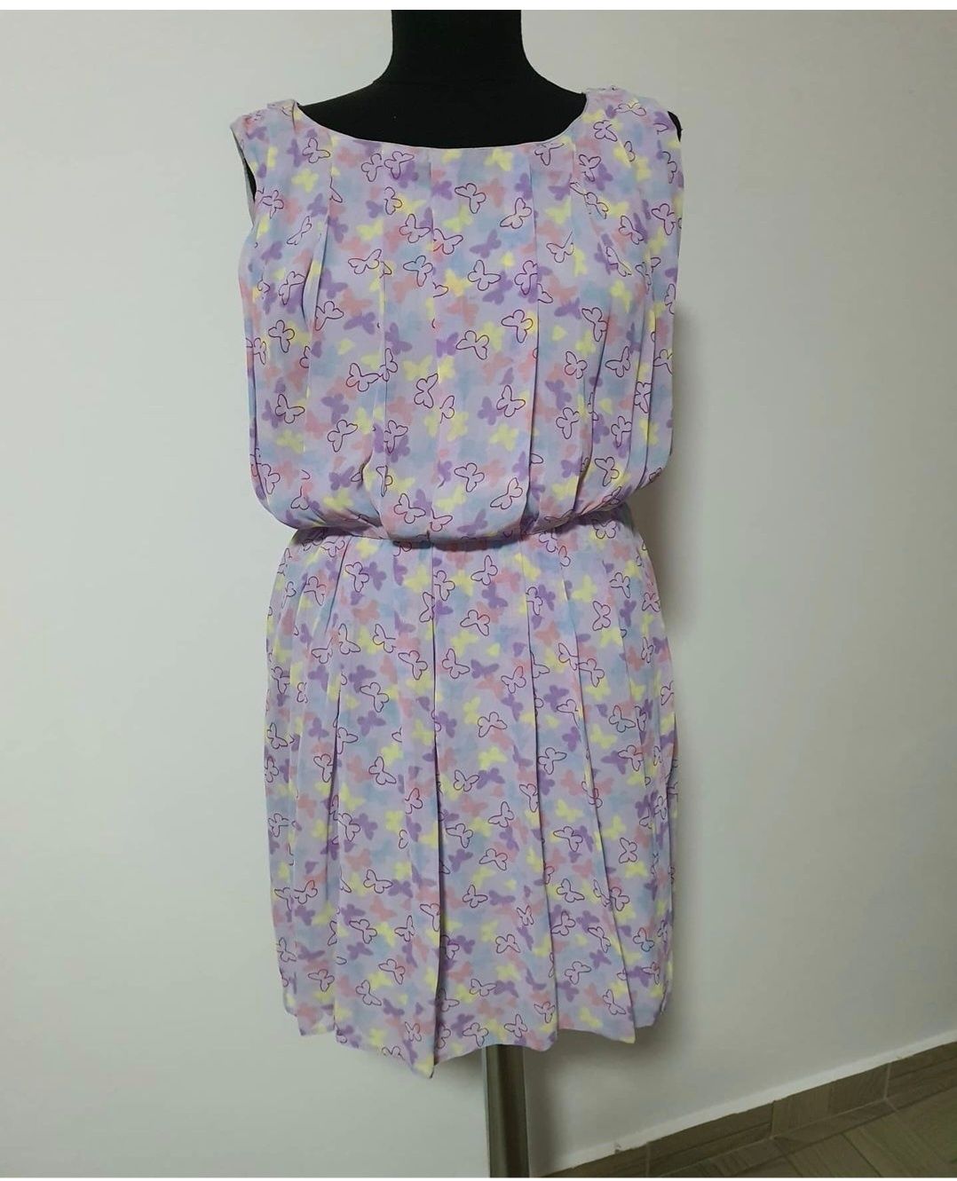 Rochie lavanda, plisata Atmosphere, mas. 36,  talie marcata;