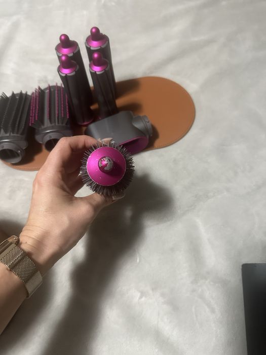 Маша за коса dyson