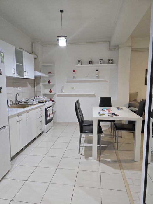 Vand apartament doua camere Militari Residence