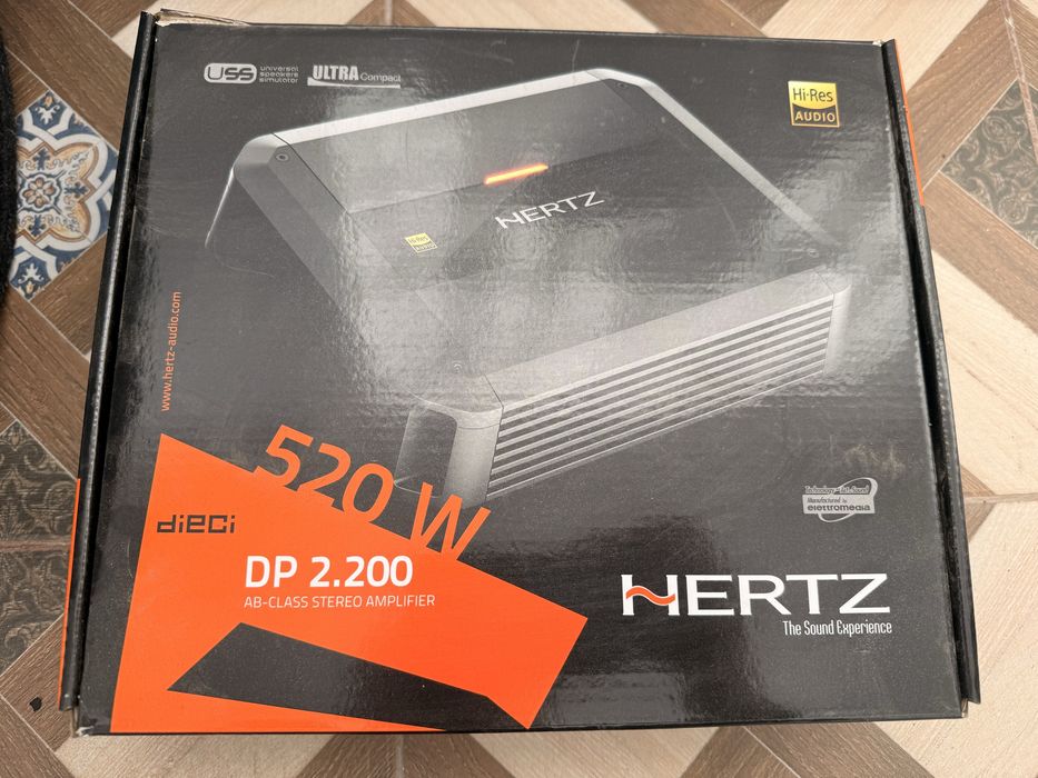 Vând subwoofer auto Alpine SWT-12S4 si Amplificator Hertz