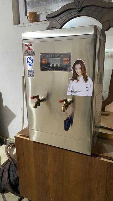 Водонагреватель Тефаль
