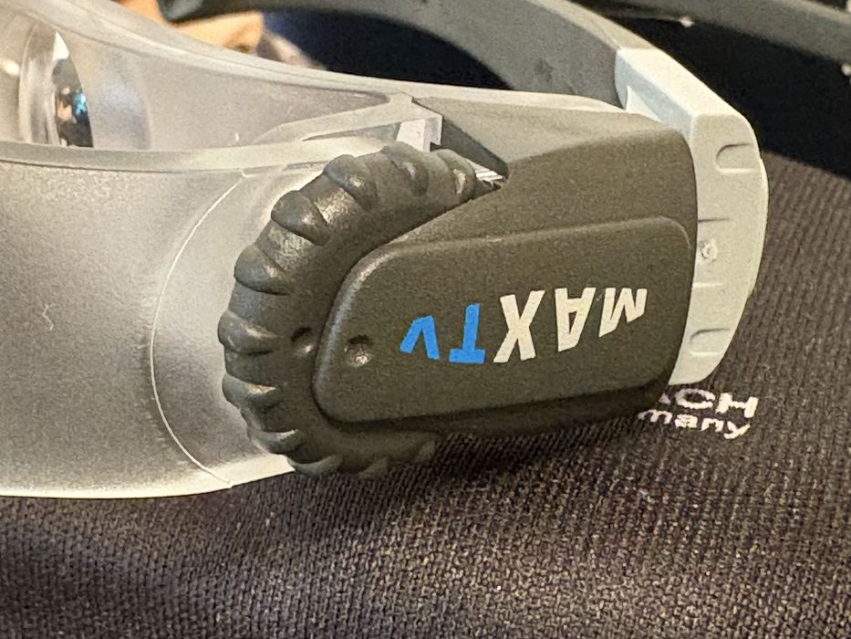 Ochelari Eschenbach MaxTV pentru persoane cu deficiente de vedere