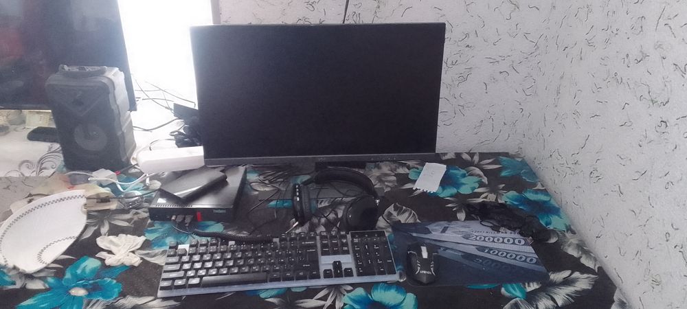 stol uchun kompyuteri