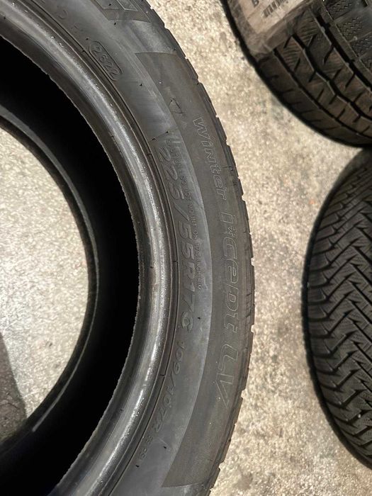 Anvelope iarna Hankook 225/55/17 C