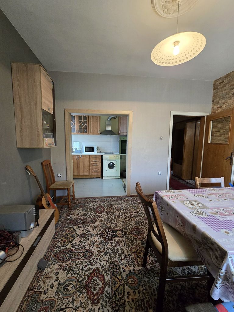 Продава се Тристаен апартамент в Горна Оряховица - 85 кв.м за 588 €/кв.м - Снимка #1