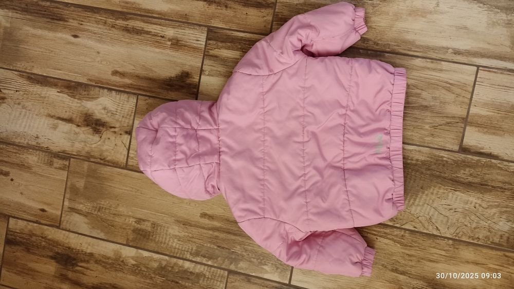 Леко зимно яке на Fila за момиче  3-4години