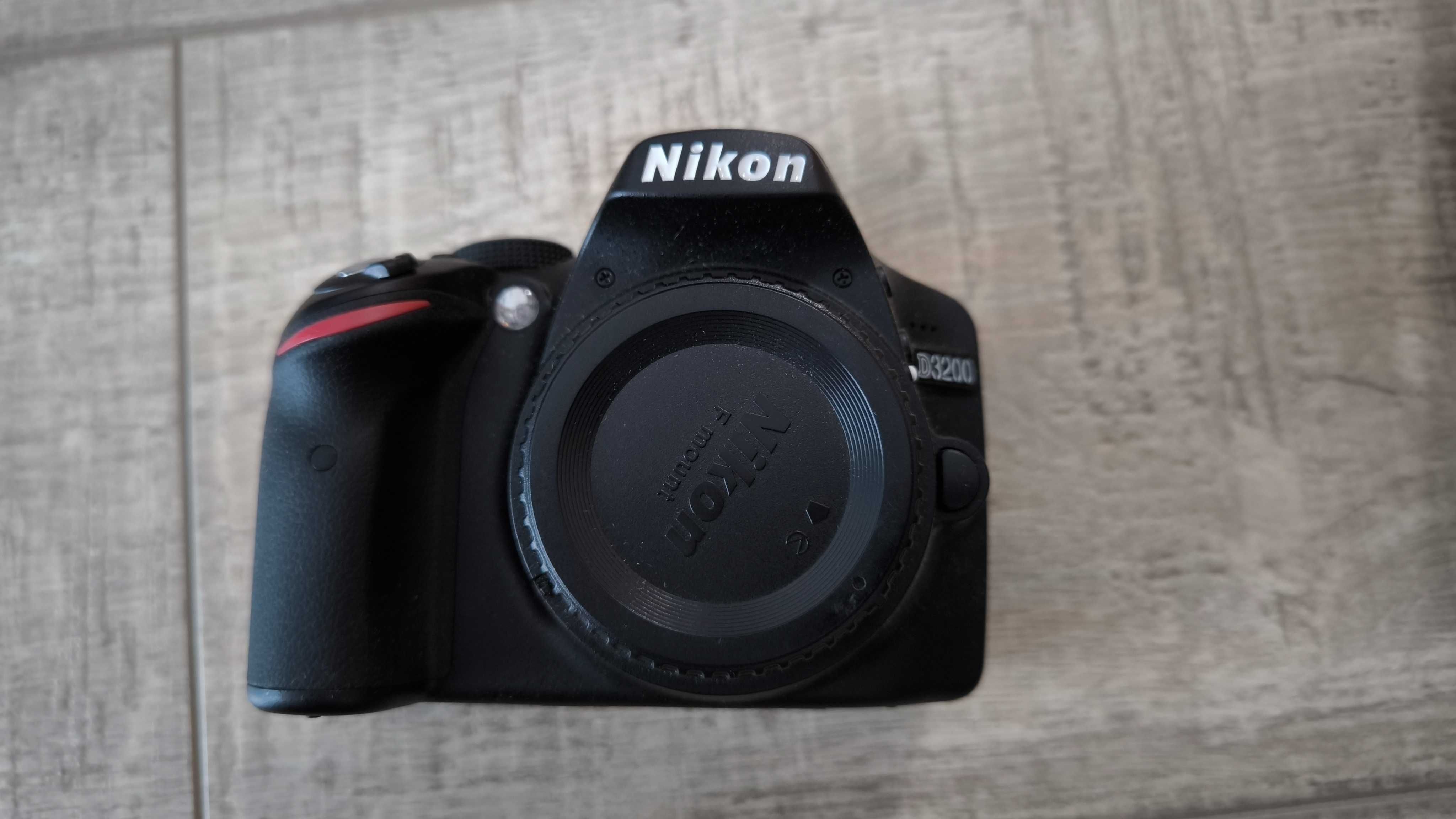 Nikon D3200 body