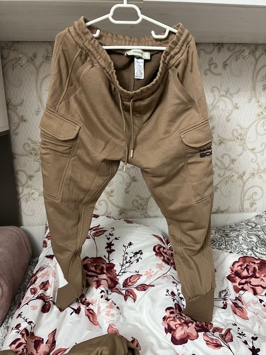 Compleu Made By Society