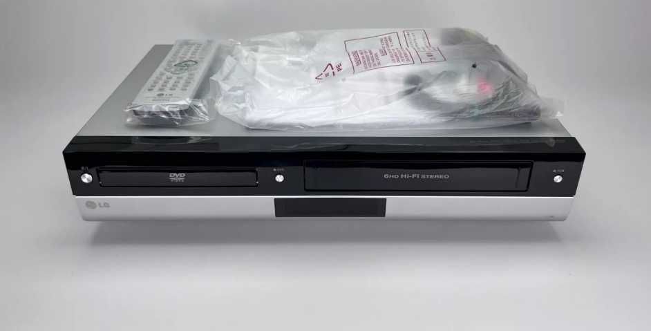 Nou - combo LG   videorecorder VHS si DVD