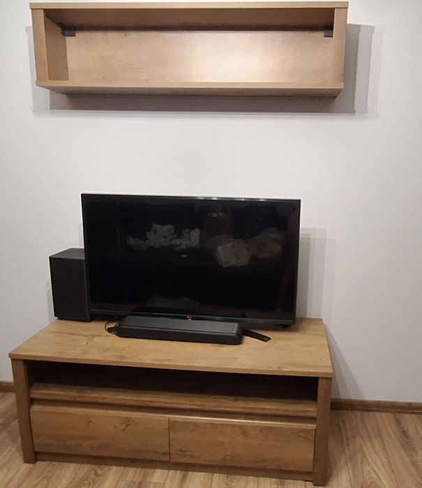 Тв шкаф с етажерка за книги Vedde